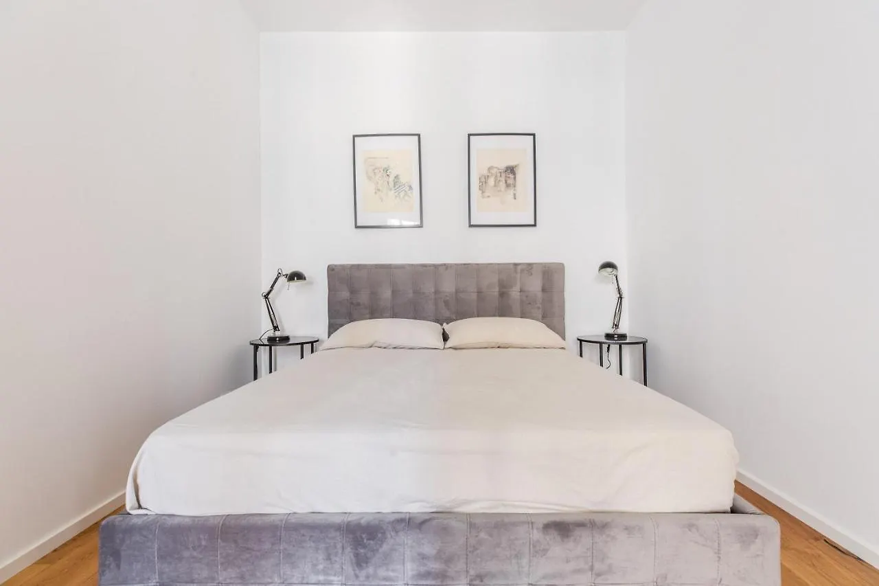 La Dolce Vita - Luxury Stylish Flat In Trastevere 60Sqm Rome 0*,  Italy